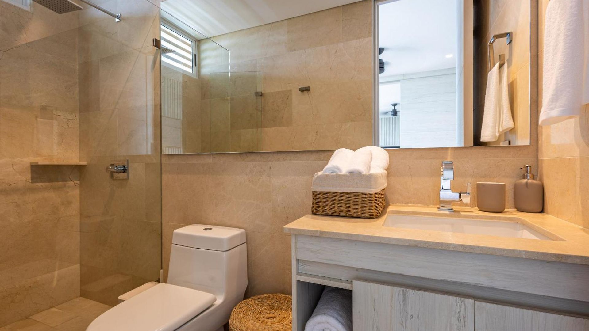 Apartamento 4br Seaview At Calablanca D5 Cartagena